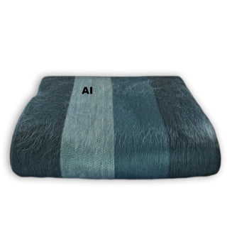 Alpaca Bed Blanket - Striped Blankets AI