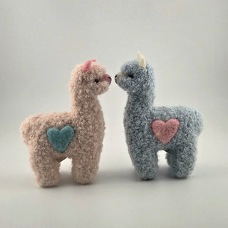 Love-struck Alpacadorable Hand Made Baby Alpaca Ornaments Home Decor 