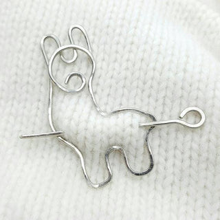 TSS_shawlpin-bronze-Adorable Alpaca Shawl Pin