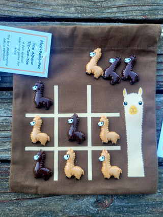 Pica-Paca-Poe-single-brown-Pica Paca Poe - Alpaca Tic-Tac-Toe Game