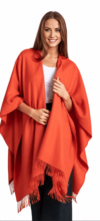 P4004-Com48-Premium Classic Solid Alpaca Poncho