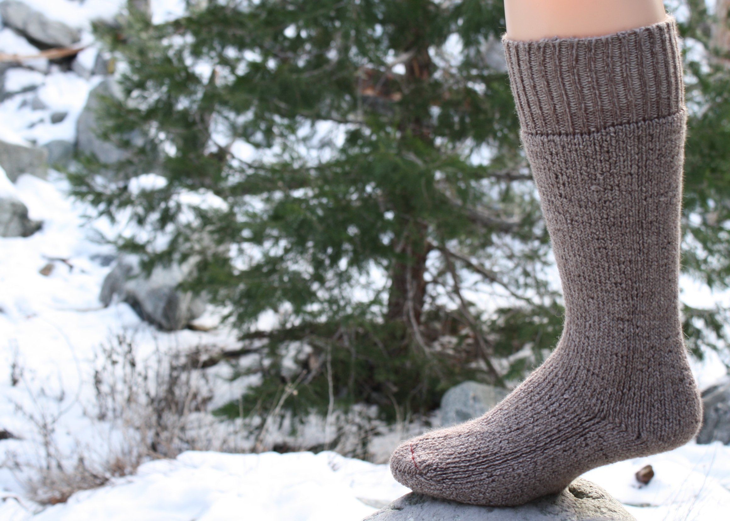 warm dress socks for winter Alpaca Wool Socks for Men and Women, Warm Crew Socks, Comfortable Casual Dress Socks, Unisex Winter Boot Socks Taupe Small (US 6-8)